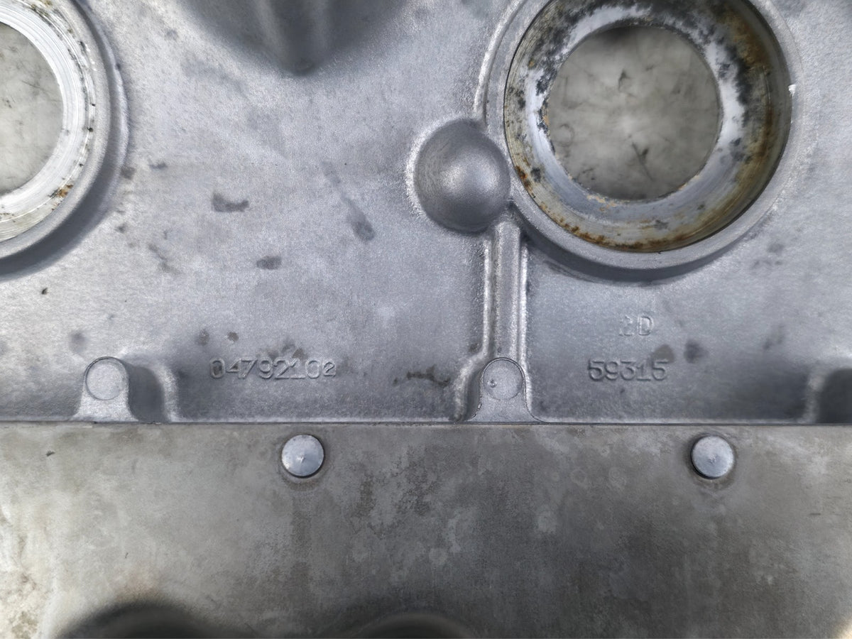 98-04 CHRYSLER 3.2L 3.5L RIGHT PASSENGER ENGINE VALVE COVER #04792102