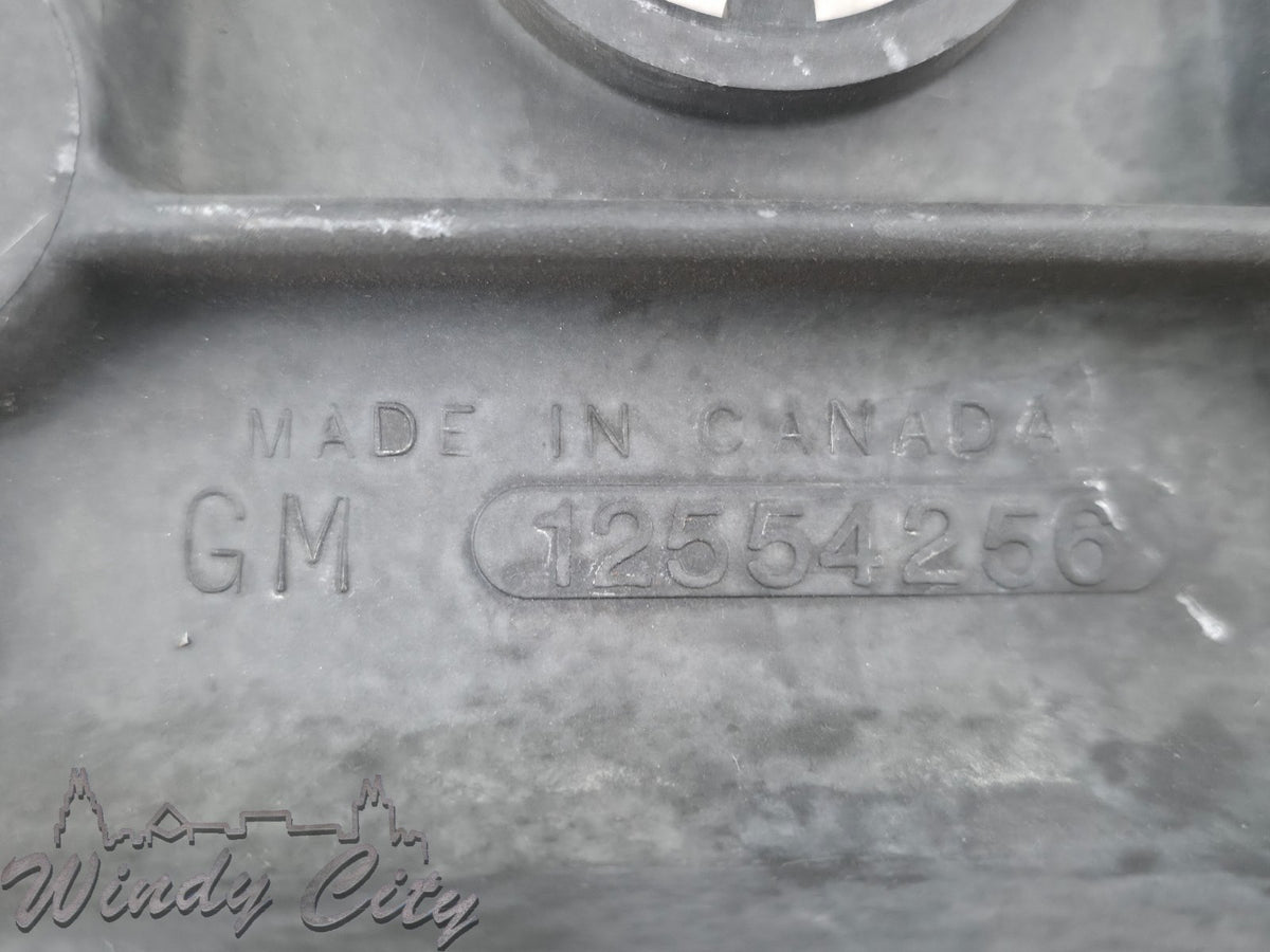 4.3L GM ENGINE VALVE COVER 12554256 DRIVER