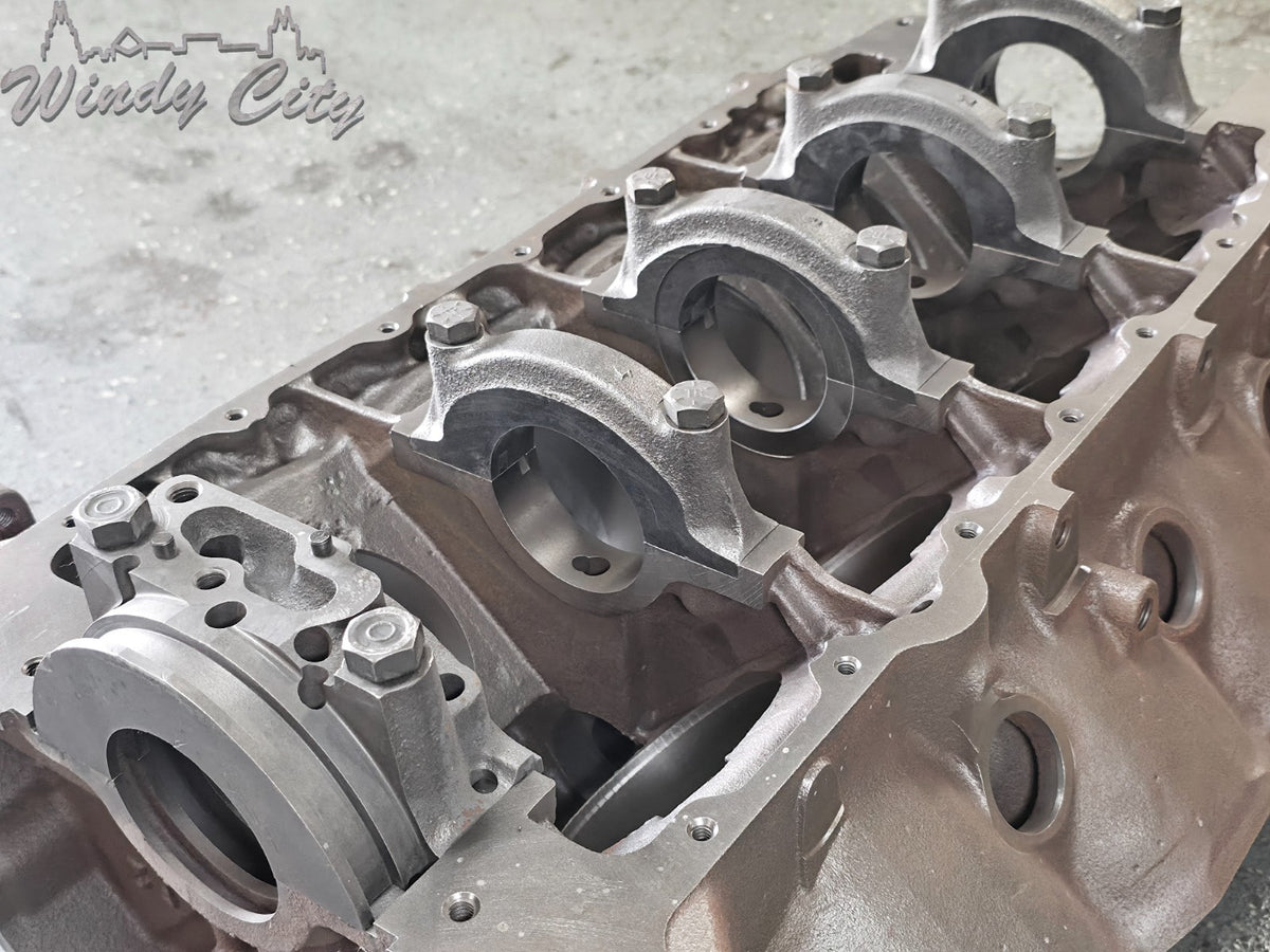 330 OLDSMOBILE ENGINE BLOCK # 381917