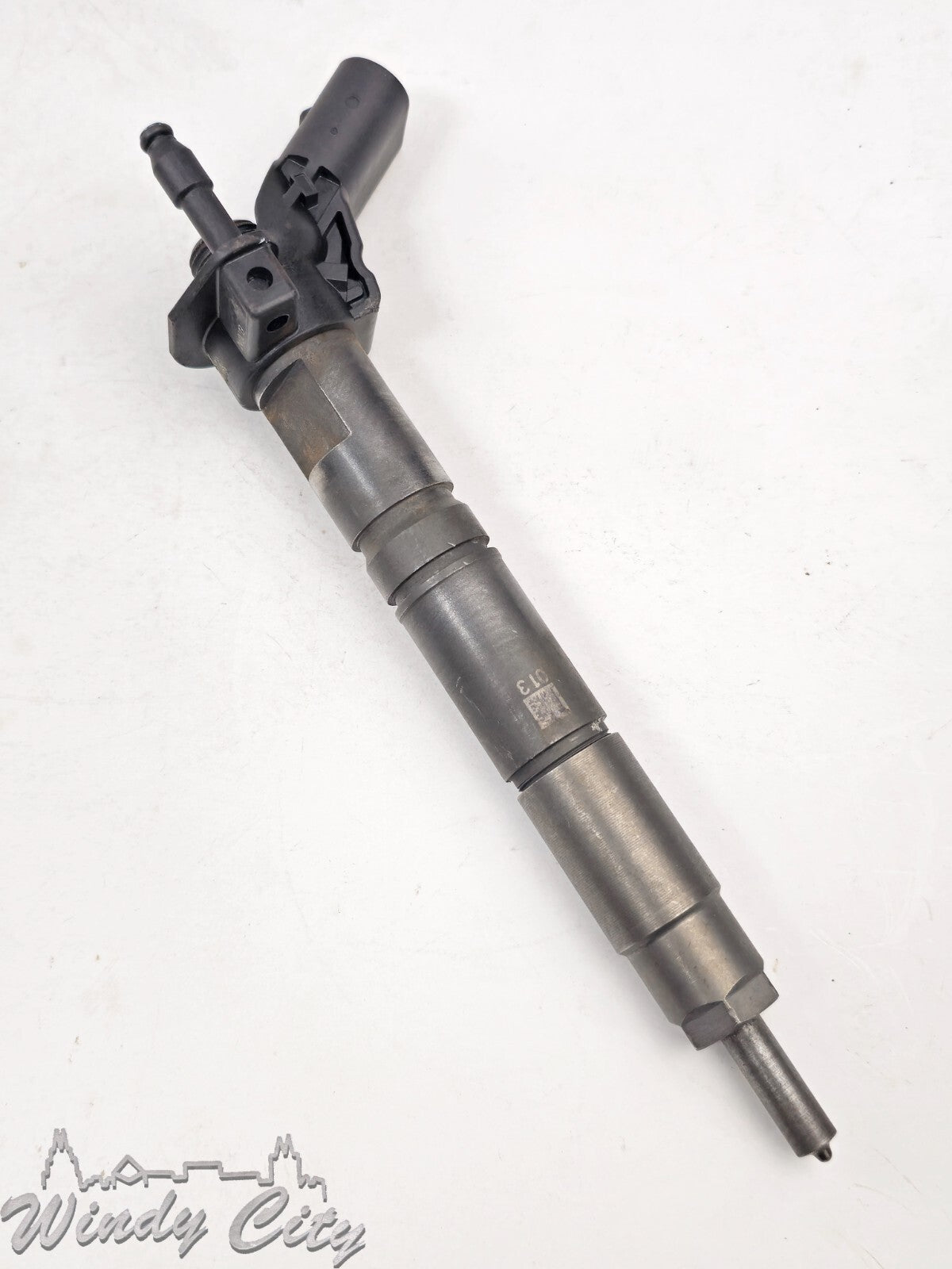 3.0L MERCEDES DIESEL ENGINE FUEL INJECTOR USED OEM 6420701387