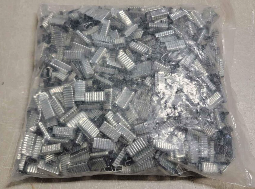 1/2" SERRATED SEALS CLIPS FOR PLASTIC STRAP PACK OF 1000PCS