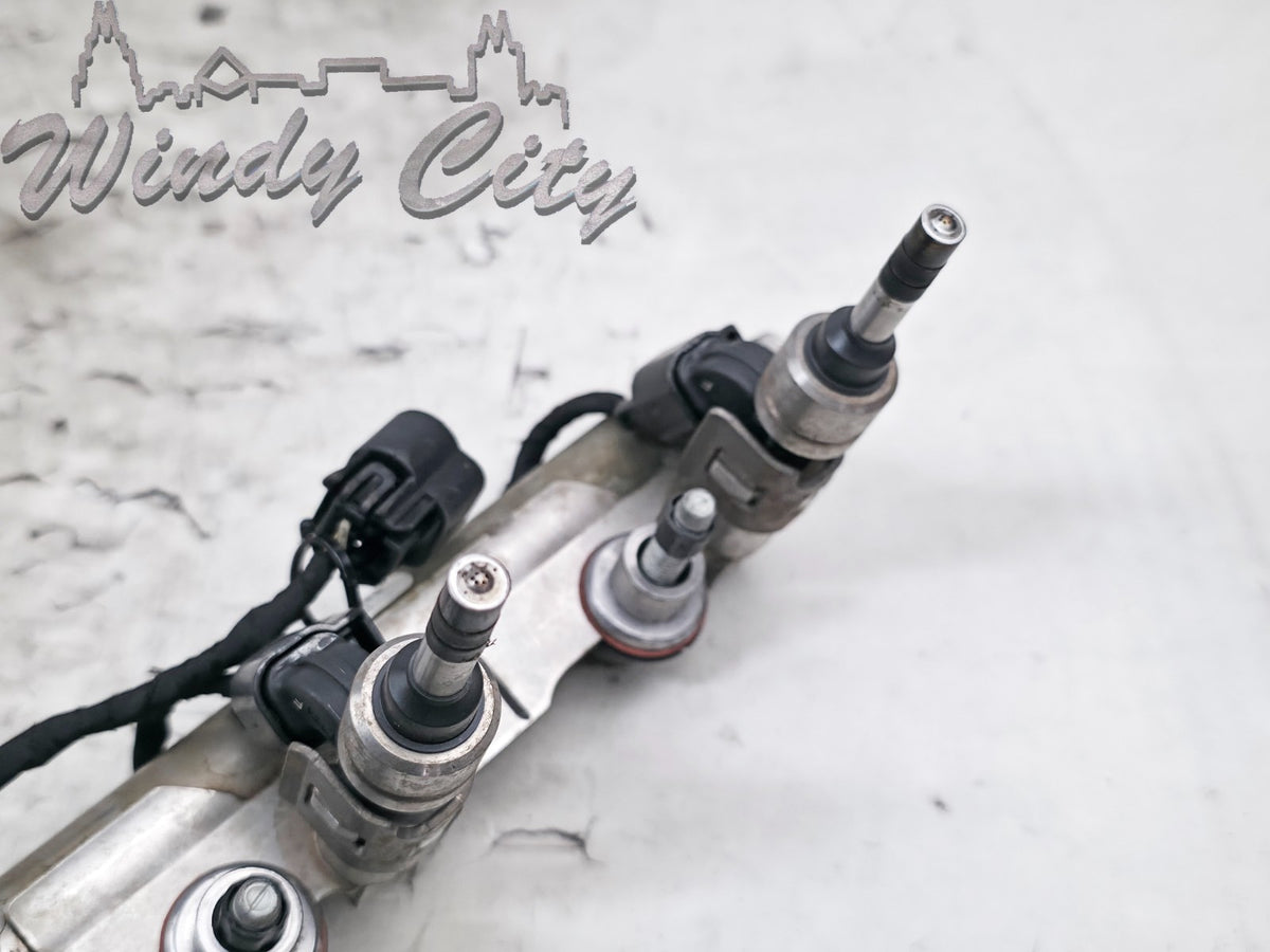 2.4L GM FUEL RAIL WITH INJECTORS 12608366