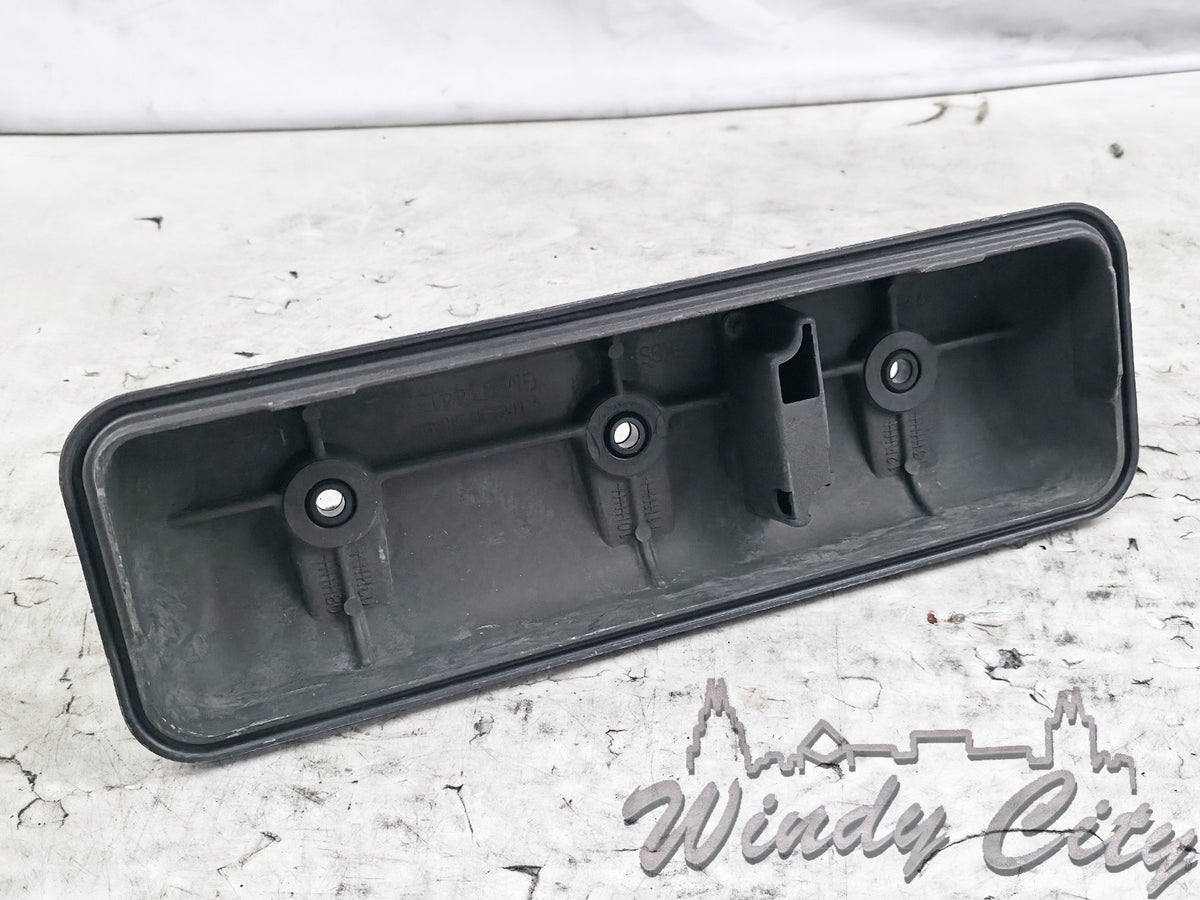 4.3L GM ENGINE VALVE COVER 93441317 PASSENGER SIDE