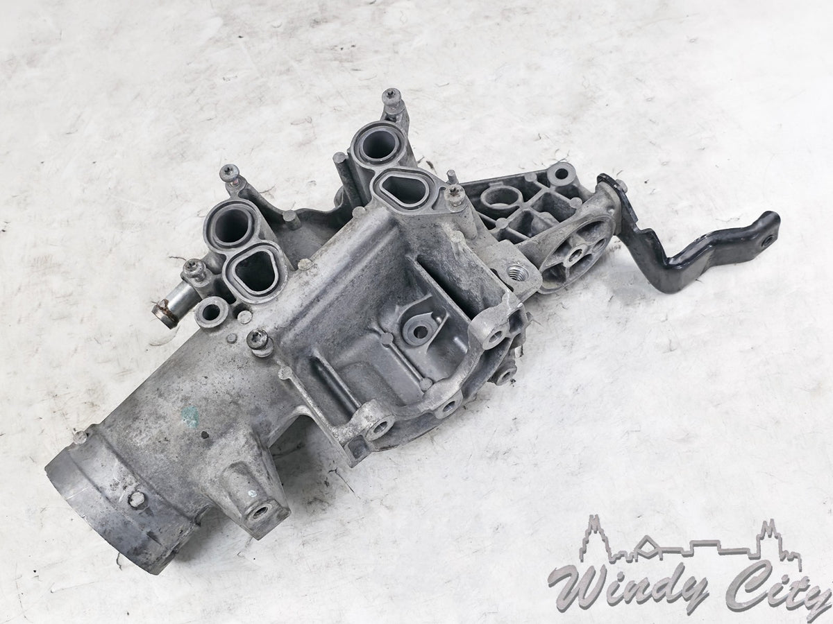 2.8L DURAMAX GM DIESEL ENGINE EGR OIL FILTER HOUSING