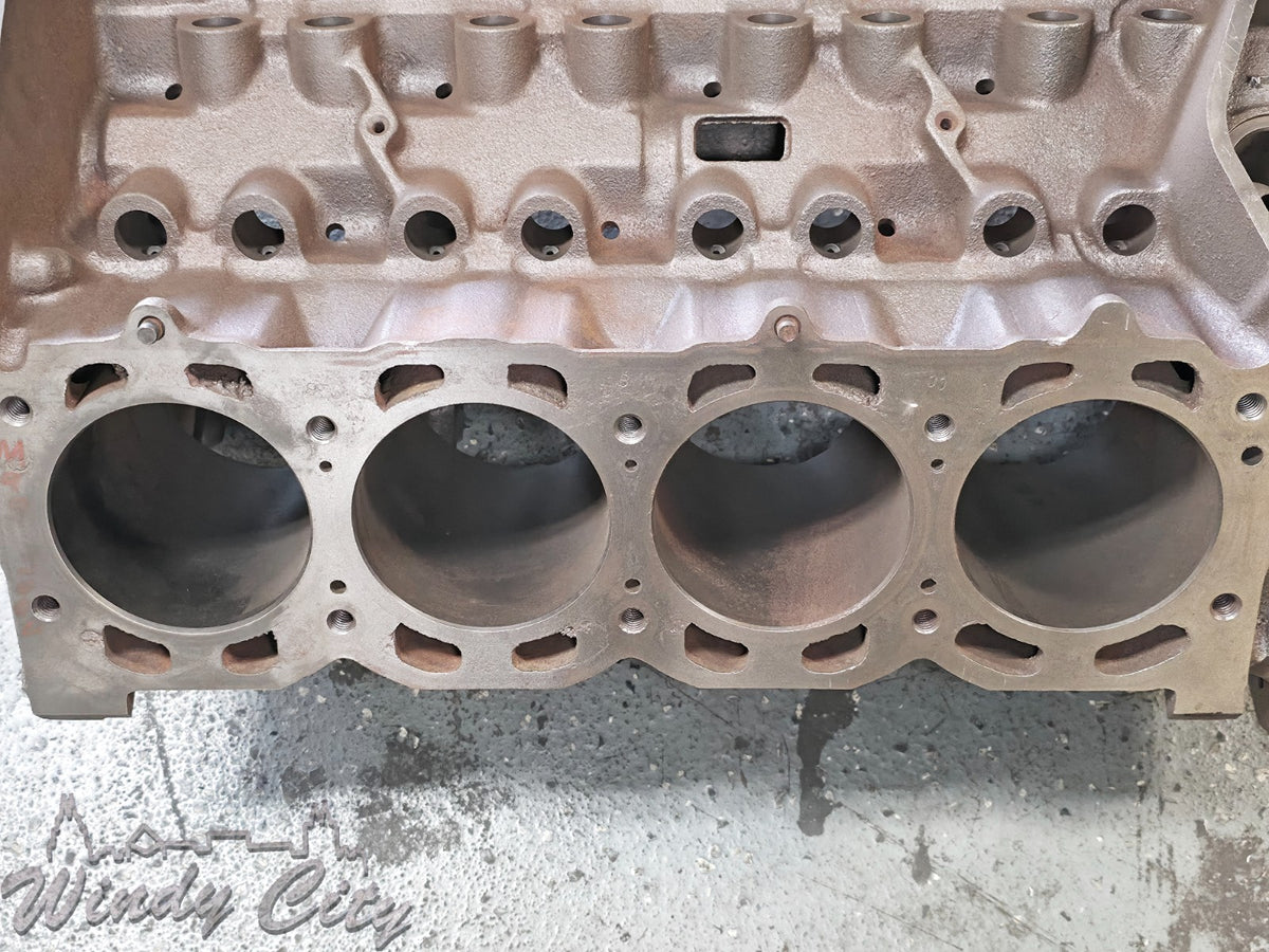 330 OLDSMOBILE ENGINE BLOCK # 381917