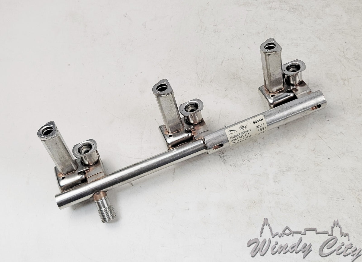 3.0L JAGUAR LAND ROVER ENGINE FUEL RAIL AJ813750 FX23-9G802-AC