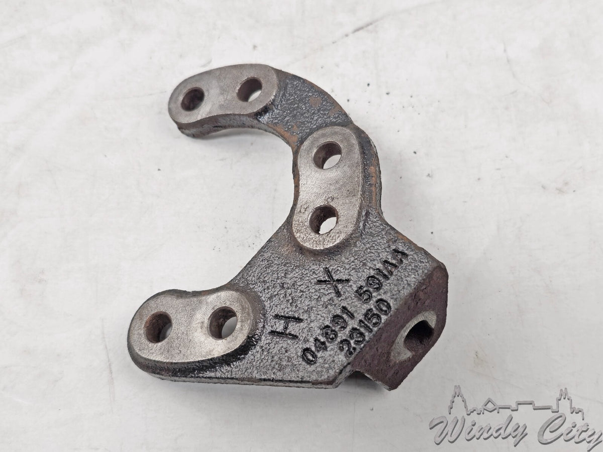 3.0L DIESEL JEEP GRAND CHEROKEE POWER STEERING PUMP MOUNTING BRACKET 04891591AA