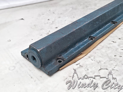International DT466E Navistar Fuel Rail Oil Manifold Housing 1829825C92