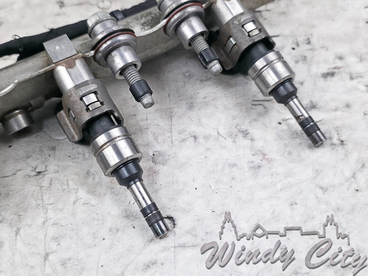 2.4L GM FUEL RAIL WITH INJECTORS 12608366