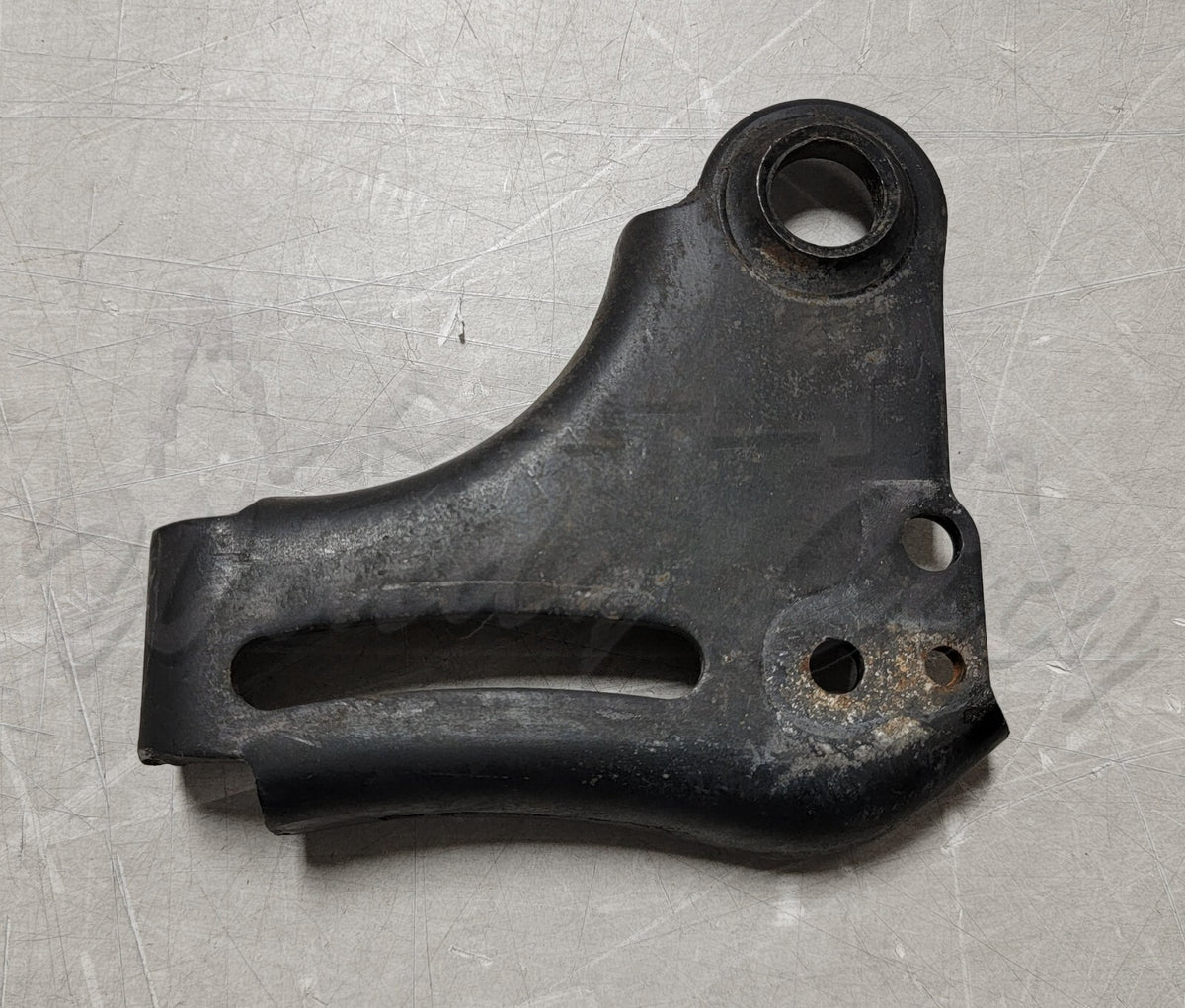 1.6L HYUNDAI KIA ENGINE LIFT BACKET