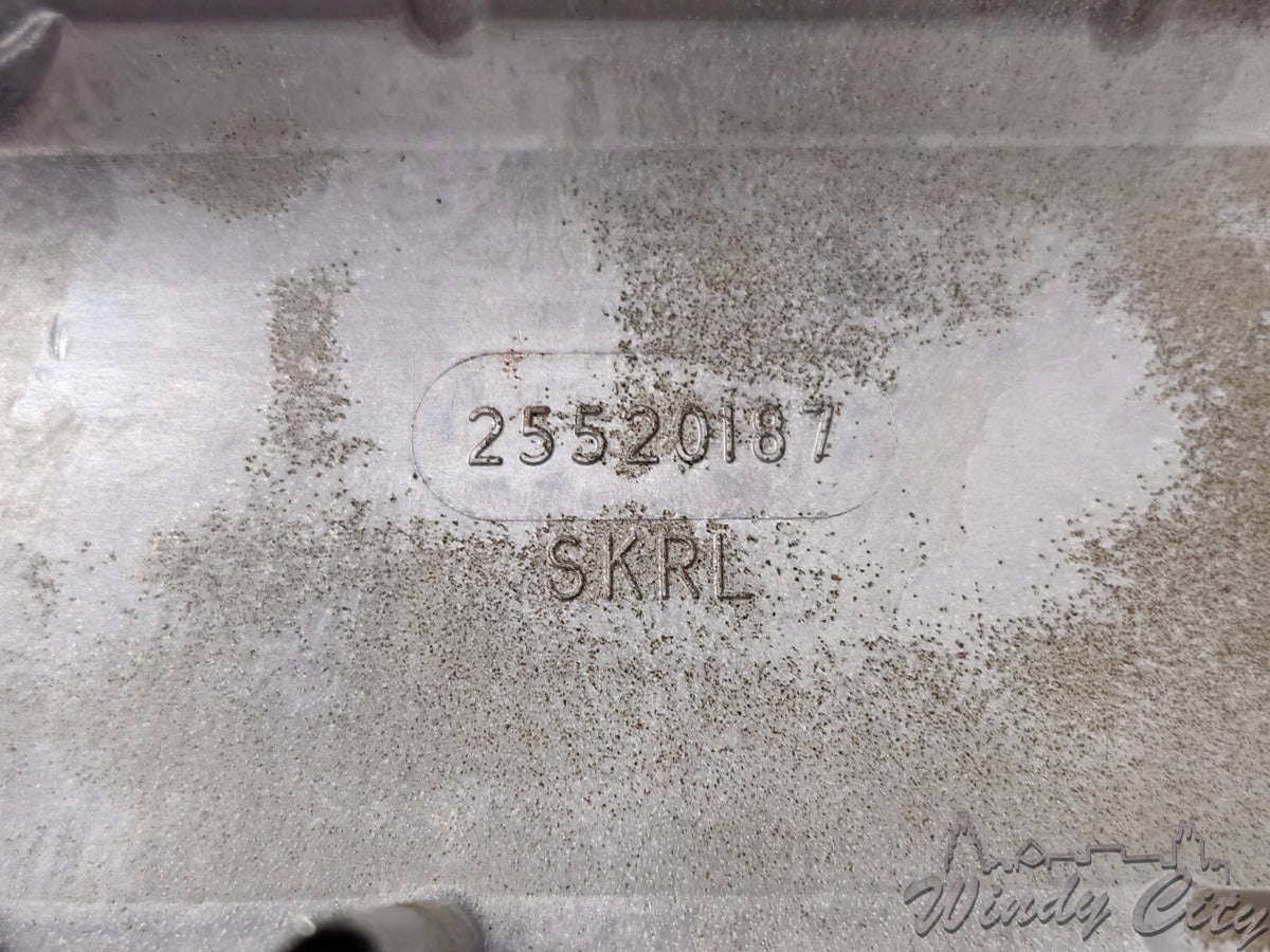 3.8L GM ENGINE VALVE COVER LEFT SIDE 25520187