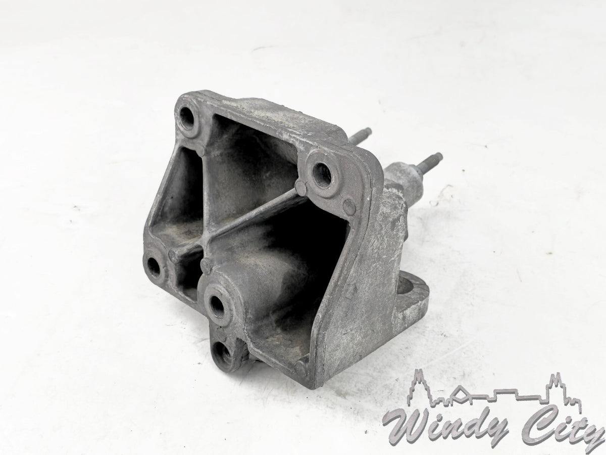 2011-2023 3.6L DODGE CHALLENGER ENGINE RIGHT FRAME MOUNT BRACKET 04723022AB