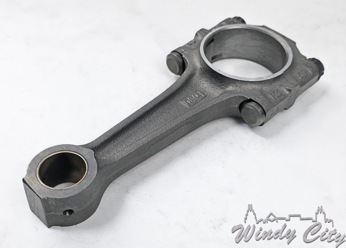 944 PORSCHE 2.5L RECONDITIONED CONNECTING ROD #109