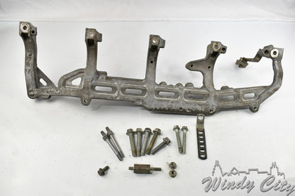 PACCAR MX13 FUEL RAIL BRACKET 2118432 WITH BOLTS