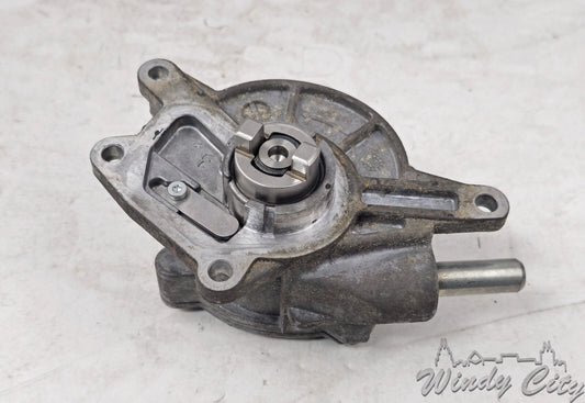 OM642 DIESEL ENGINE VACUUM PUMP USED OEM A6422300165