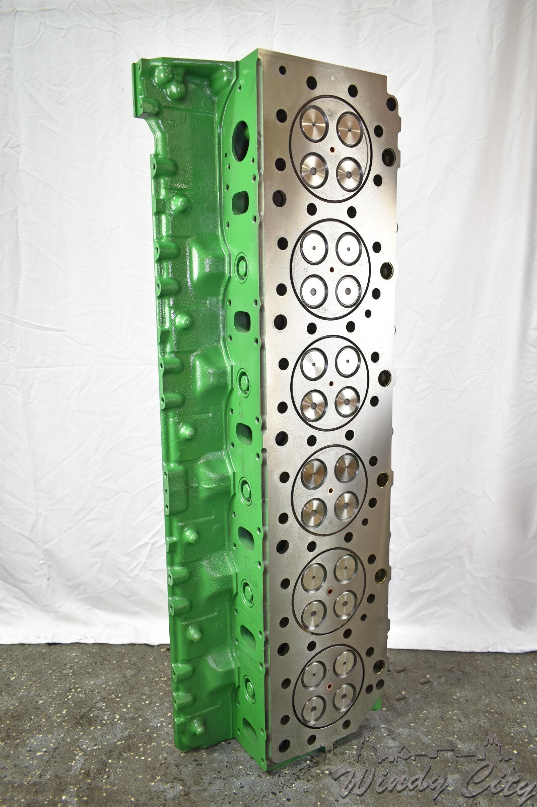 VED12 VOLVO D12 REMANUFACTURED CYLINDER HEAD 1677701