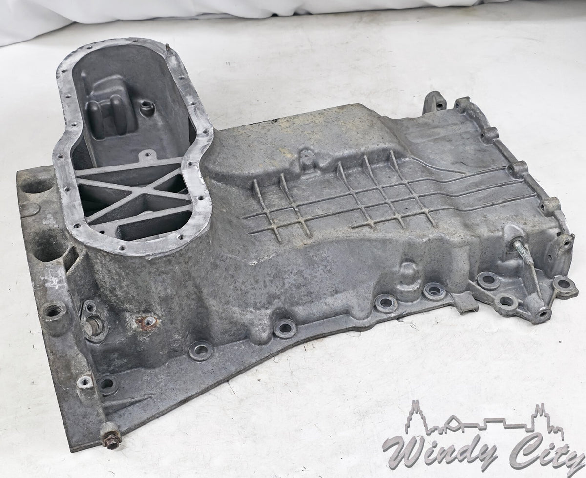 5.7L TOYOTA 3URFE UPPER ENGINE OIL PAN 12111-0S010
