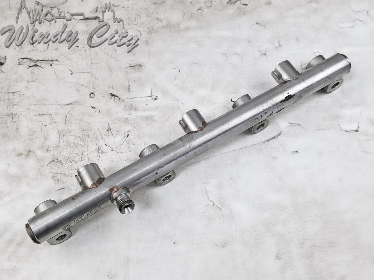 3.0L V6 MASERATI ENGINE FUEL INJECTOR RAIL RIGHT SIDE 000283629
