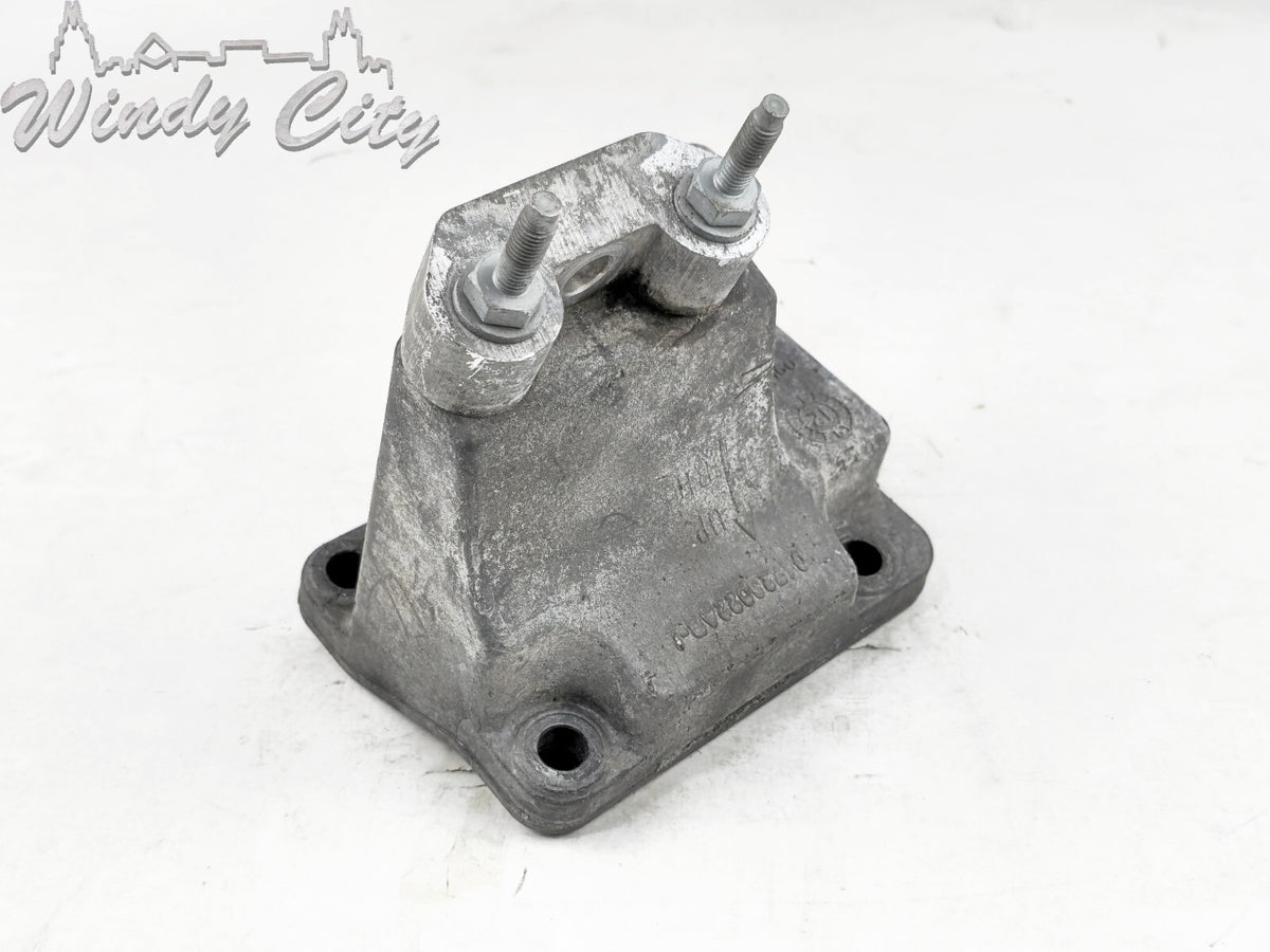 2011-2023 3.6L DODGE CHALLENGER ENGINE RIGHT FRAME MOUNT BRACKET 04723022AB