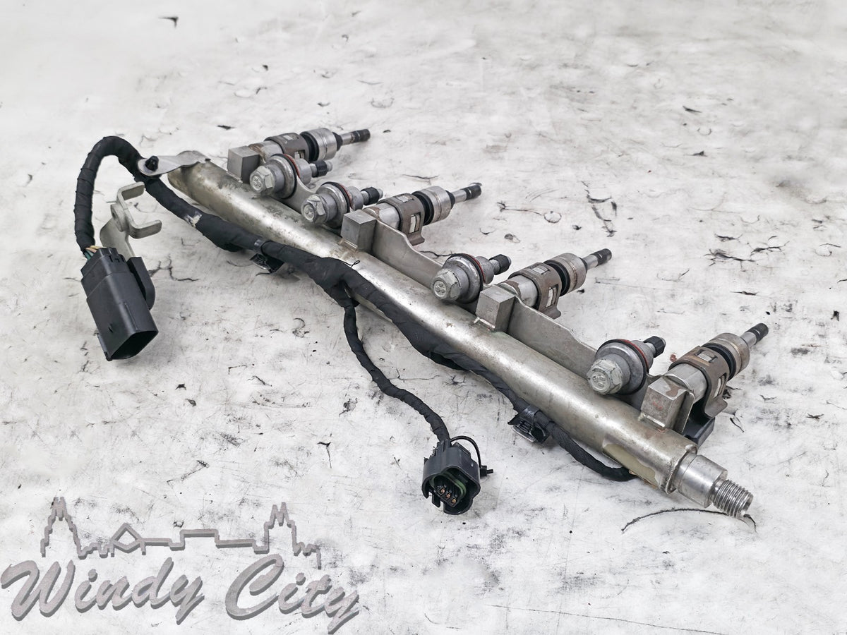 2.4L GM FUEL RAIL WITH INJECTORS 12608366