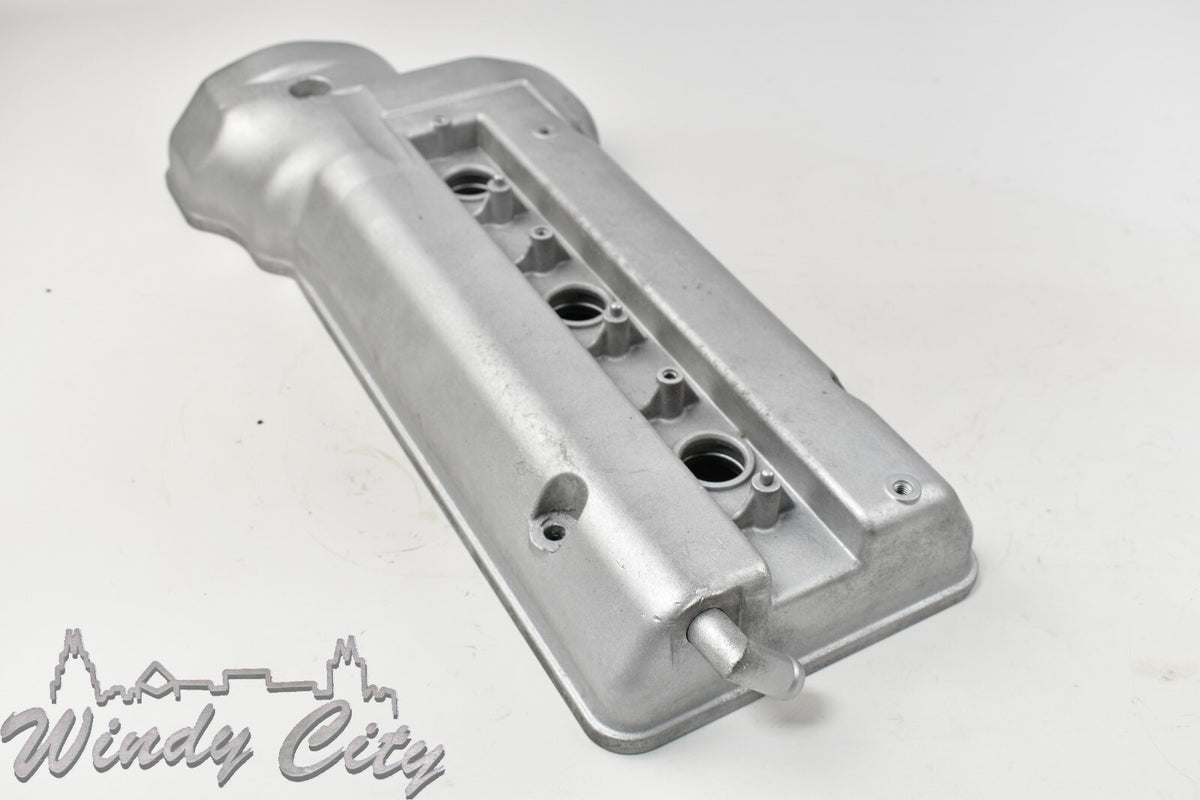 2.7L SUZUKI VALVE COVER LEFT SIDE 11180-66J00