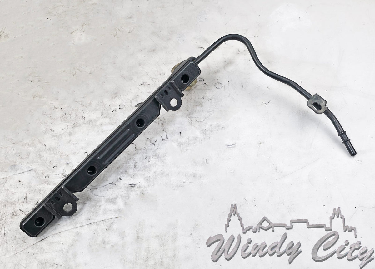96-99 1.5L 1.8L 5EFE 1ZZFE TOYOTA ENGINE FUEL RAIL WITH PRESSURE DAMPER