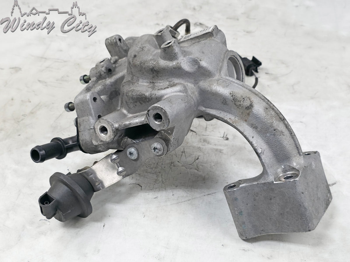 2.8L DURAMAX GM DIESEL ENGINE EGR VALVE HOUSING 12640017