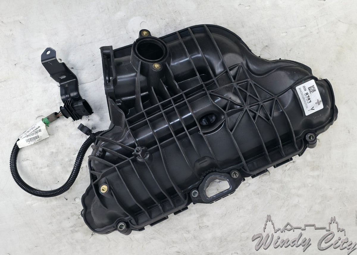 2.8L GM DURAMAX DIESEL ENGINE INTAKE MANIFOLD 55598784