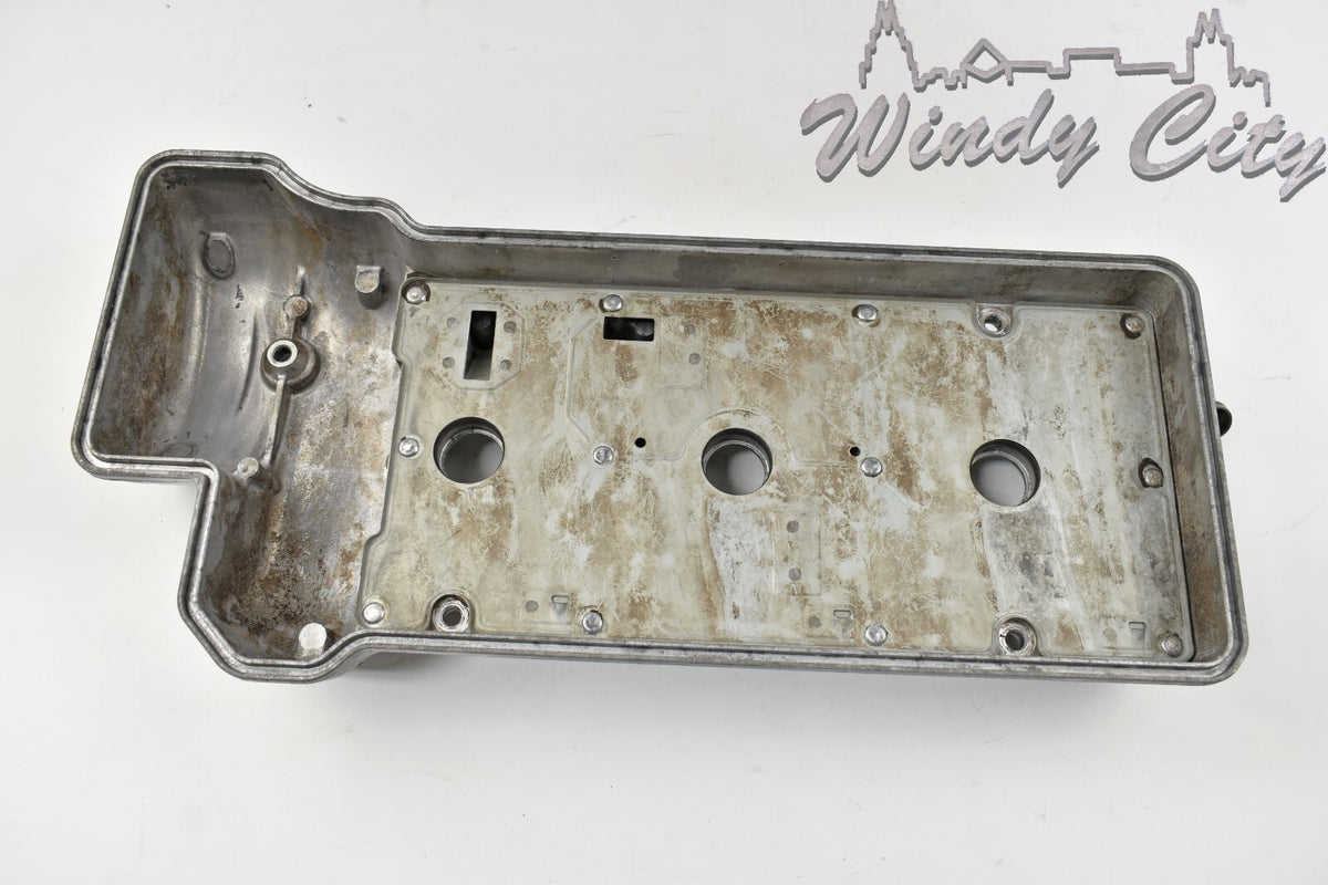 2.7L SUZUKI VALVE COVER LEFT SIDE 11180-66J00
