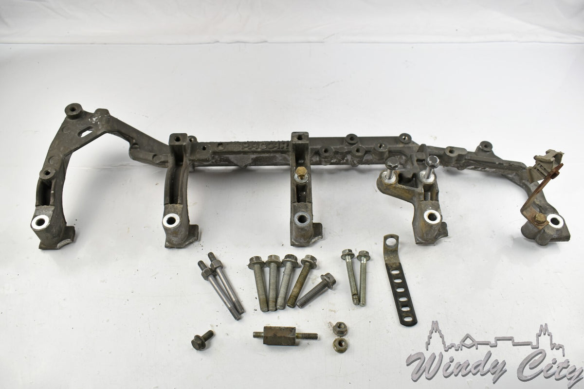 PACCAR MX13 FUEL RAIL BRACKET 2118432 WITH BOLTS