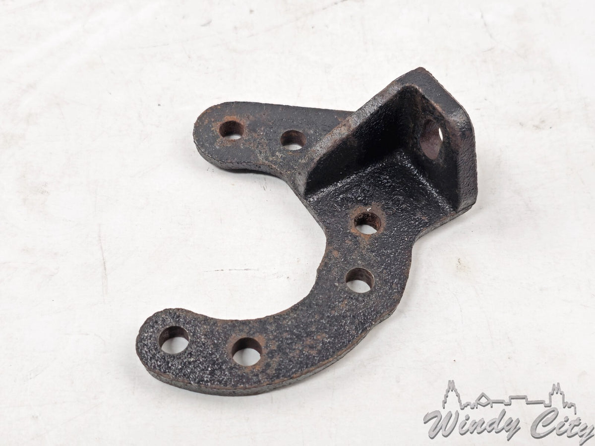 3.0L DIESEL JEEP GRAND CHEROKEE POWER STEERING PUMP MOUNTING BRACKET 04891591AA
