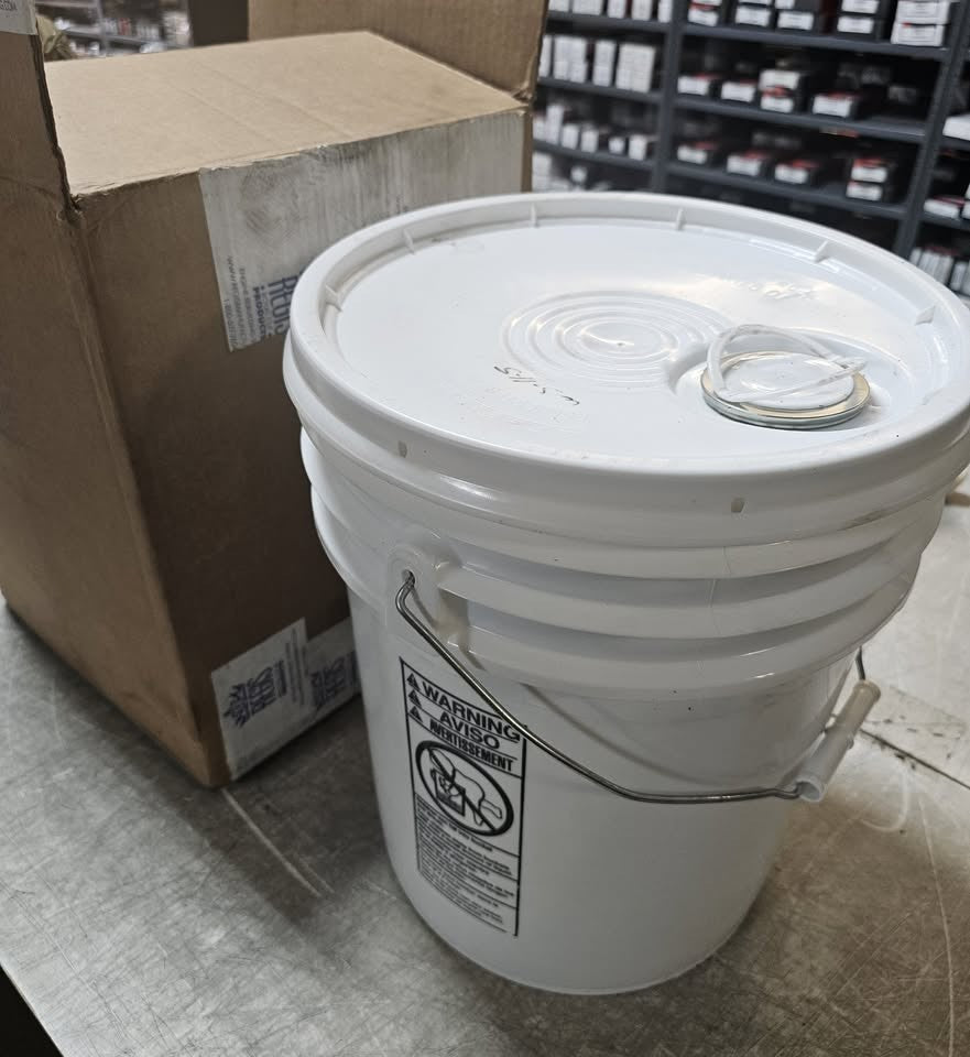 5 Gallon CUTZOL WS-11 Machining Oil