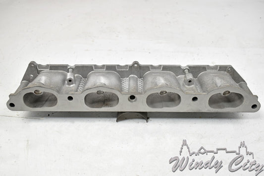 2005-2009 4.4L LAND ROVER INTAKE MANIFOLD SPACER 9U524AB RIGHT PASSENGER SIDE