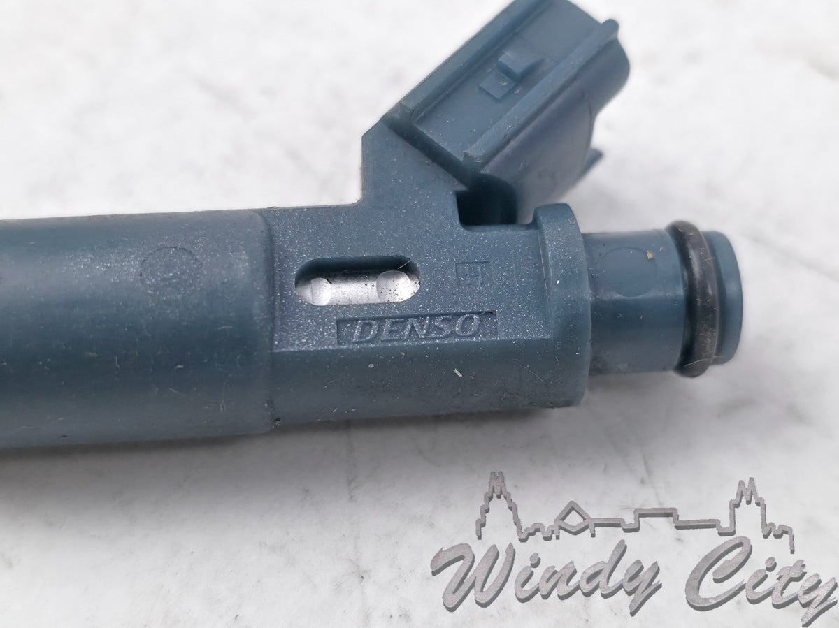 1.8L TOYOTA COROLLA CHEVY PRIZM FUEL INJECTOR DENSO 2325022010