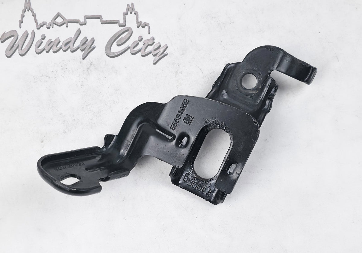 GM ENGINE LIFT BRACKET 55584952